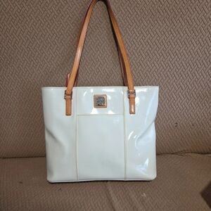Pre-Loved Dooney & Bourke Shiny Cream and Tan Tote